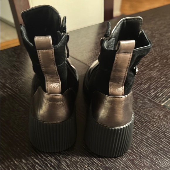 New Suede Bronx Black and Bronze Ankle Boots - Picture 5 of 5